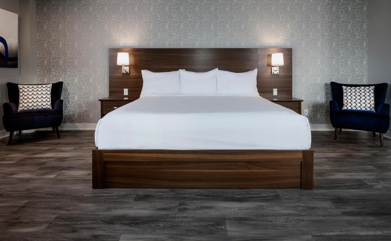 Imperia Hotel Et Suites Бушервил Екстериор снимка